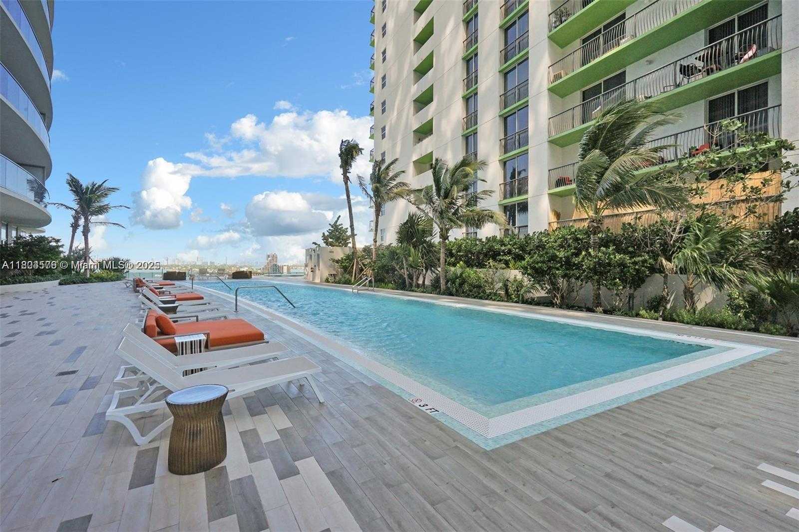 Small Image of 488 NE 18th St, Miami, FL 33132, USA Number 22