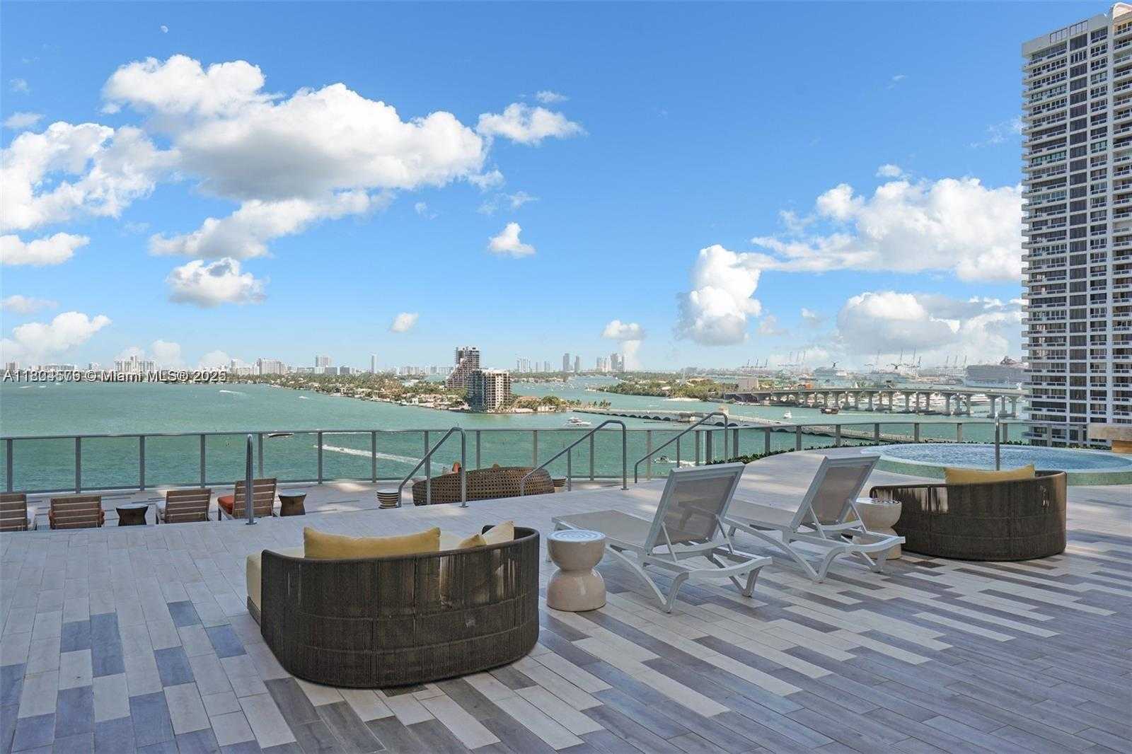 Small Image of 488 NE 18th St, Miami, FL 33132, USA Number 24