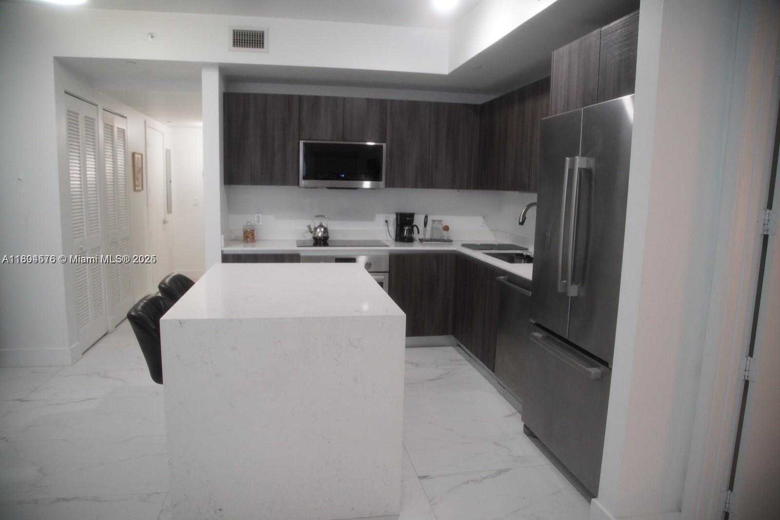 Small Image of 488 NE 18th St, Miami, FL 33132, USA Number 50