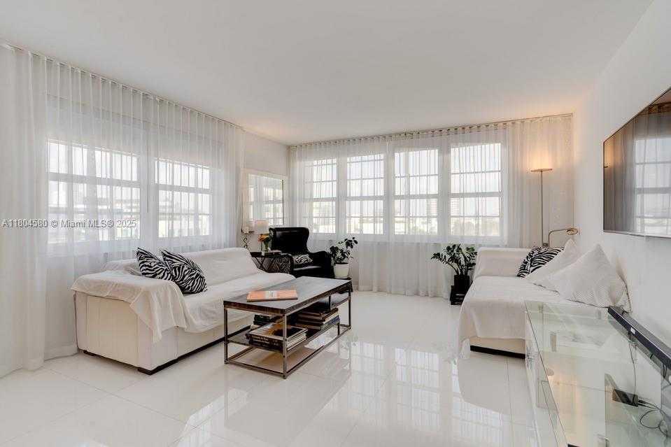 Small Image of 100 LINCOLN RD #614, Miami Beach Number 10