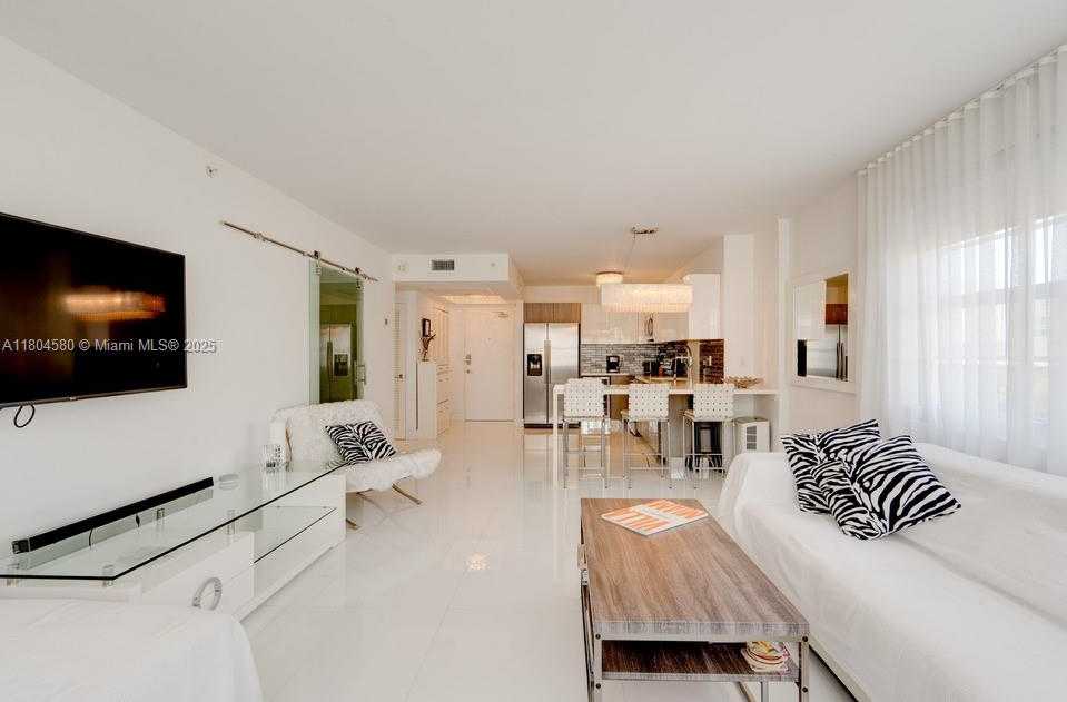 Small Image of 100 LINCOLN RD #614, Miami Beach Number 18
