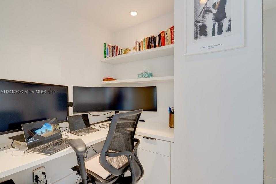 Small Image of 100 LINCOLN RD #614, Miami Beach Number 19