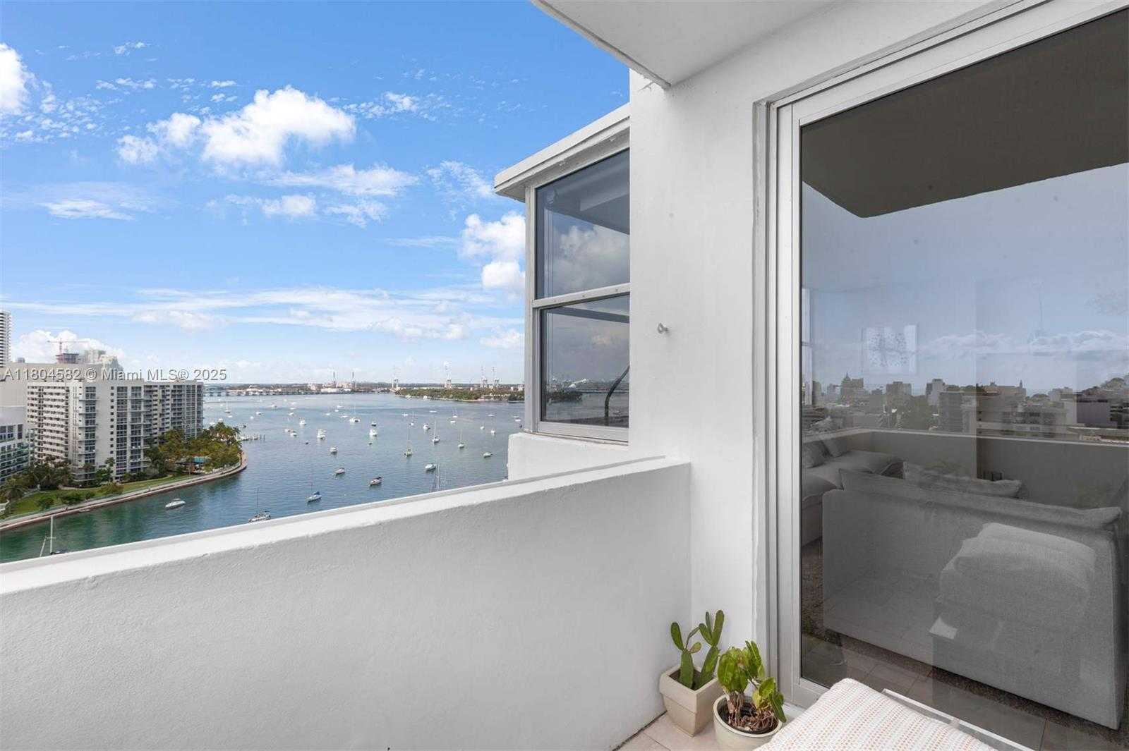 Small Image of 20 ISLAND AVE #1509, Miami Beach Number 8
