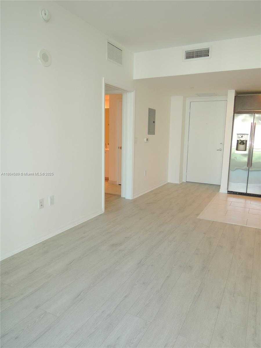 Small Image of 951 BRICKELL AVE #409, Miami Number 12