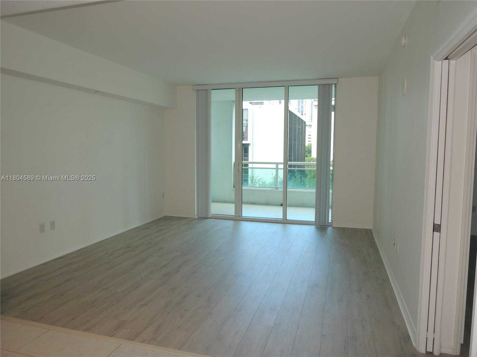 Small Image of 951 BRICKELL AVE #409, Miami Number 14