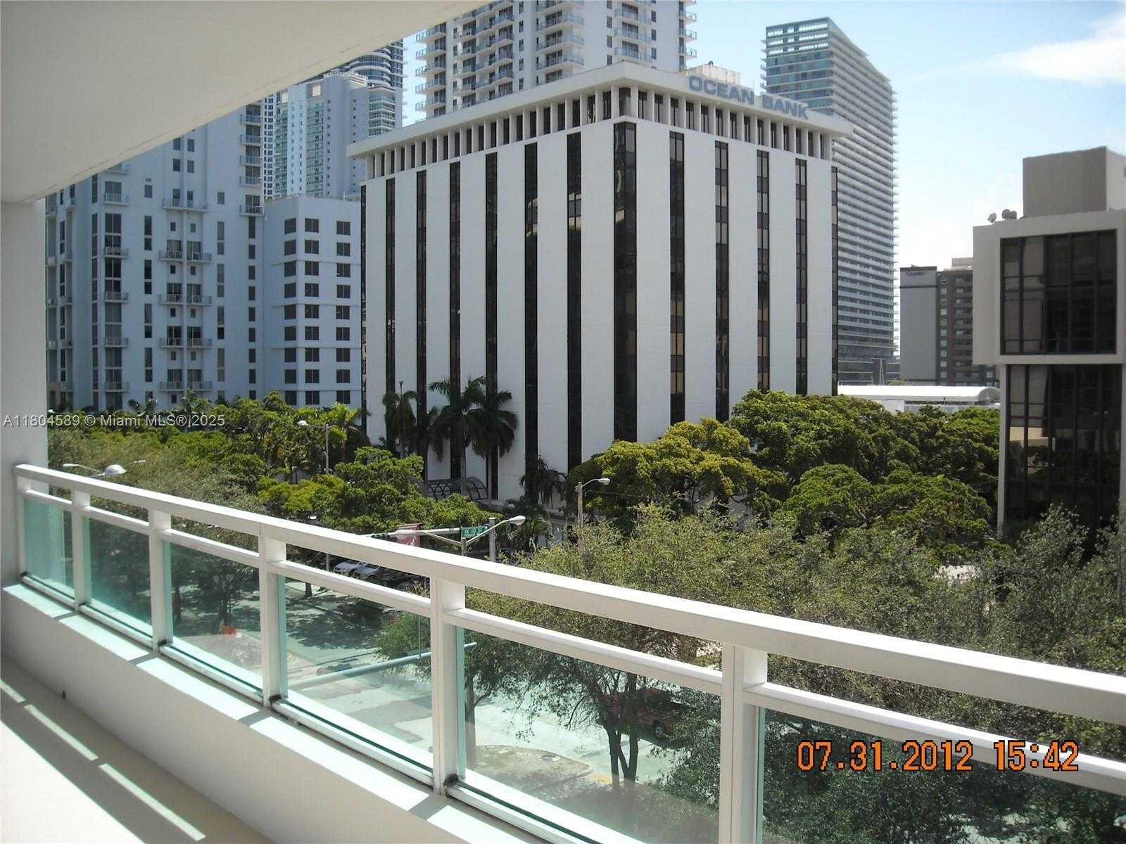 Small Image of 951 BRICKELL AVE #409, Miami Number 6