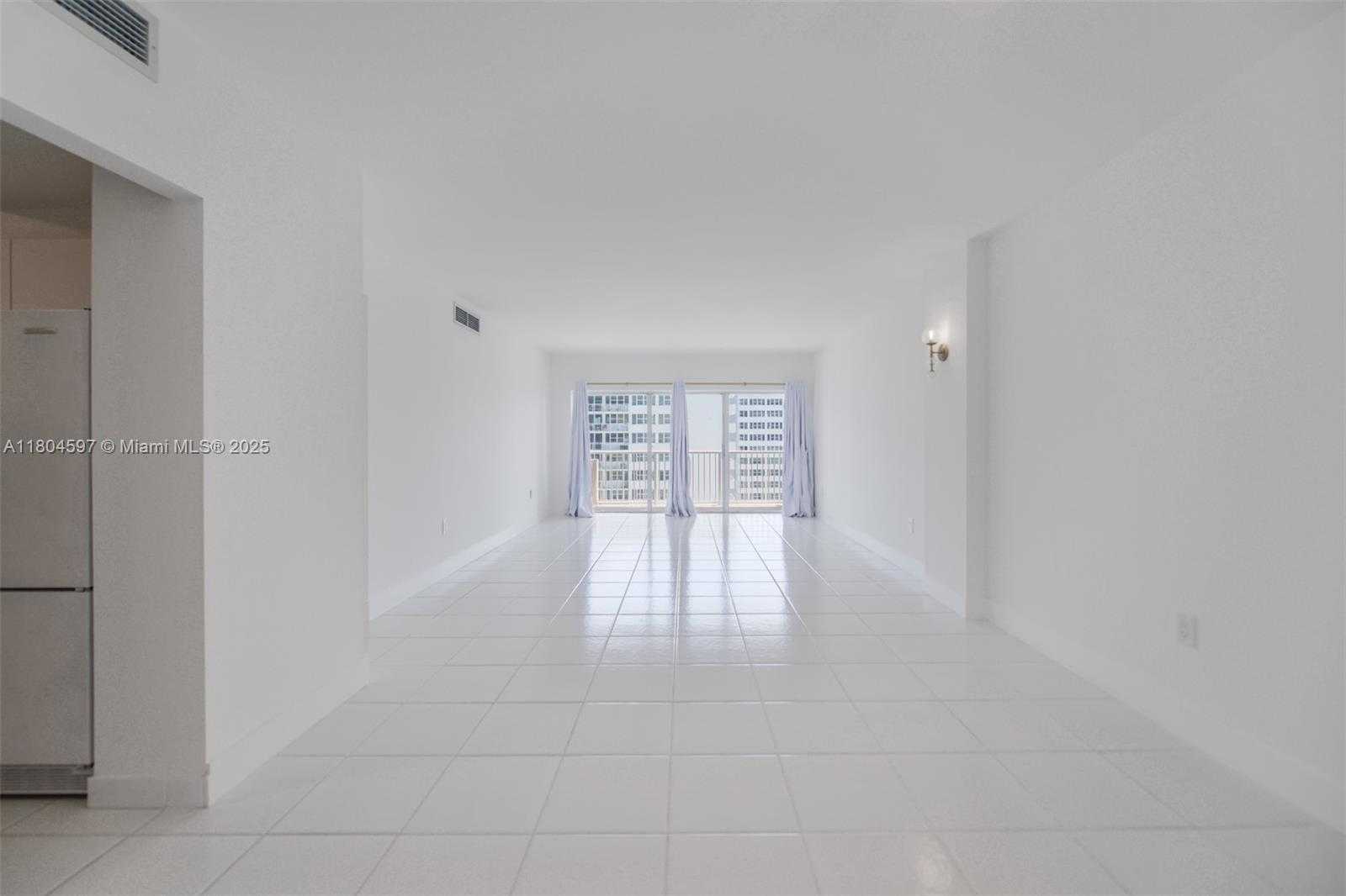 Small Image of 1980 SOUTH OCEAN DR #18G, Hallandale Beach Number 4