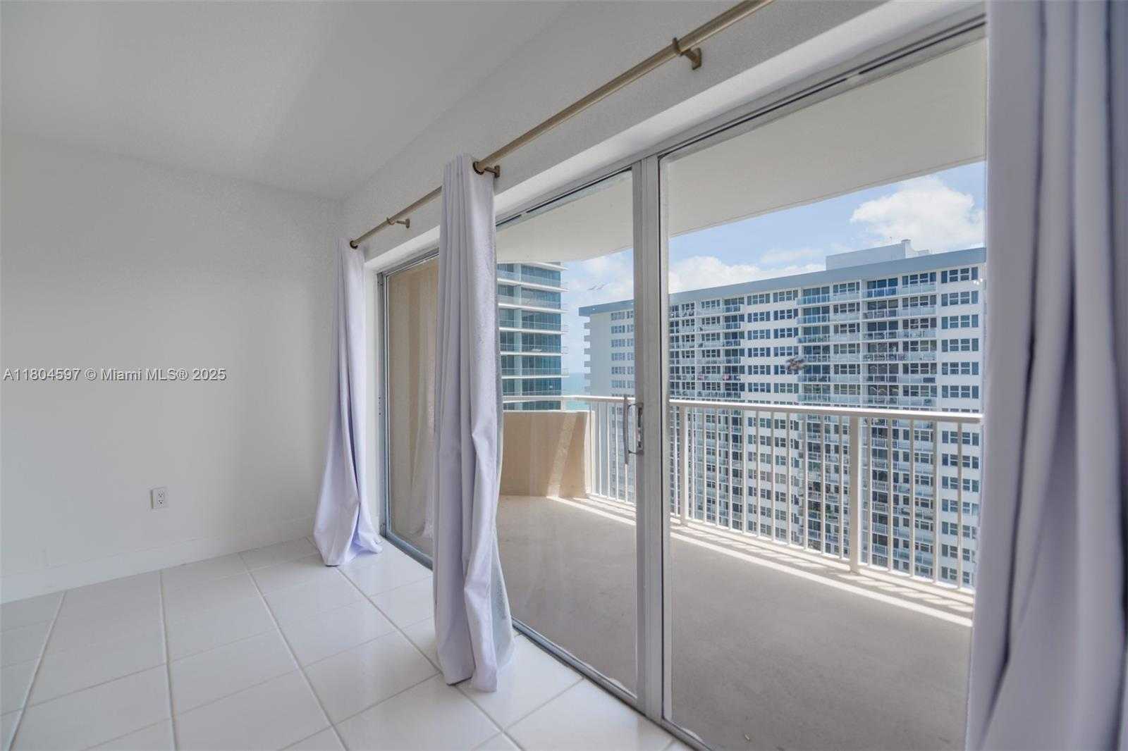 Small Image of 1980 SOUTH OCEAN DR #18G, Hallandale Beach Number 7
