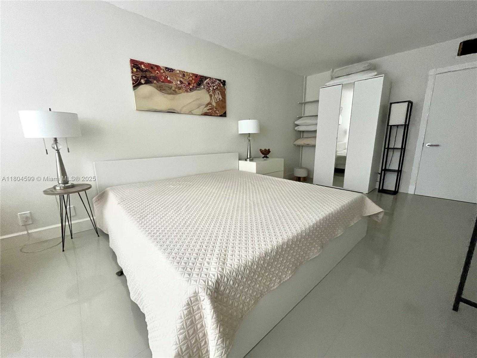 Small Image of 500 THREE ISLANDS BLVD #721, Hallandale Beach Number 11