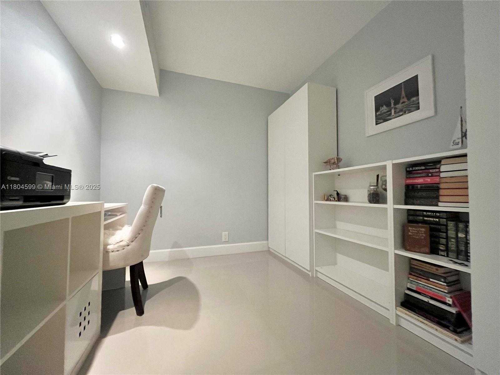 Small Image of 500 THREE ISLANDS BLVD #721, Hallandale Beach Number 14