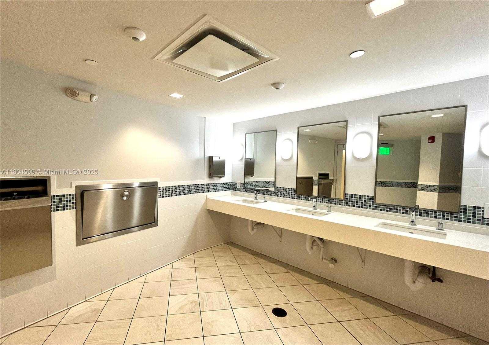 Small Image of 500 THREE ISLANDS BLVD #721, Hallandale Beach Number 24