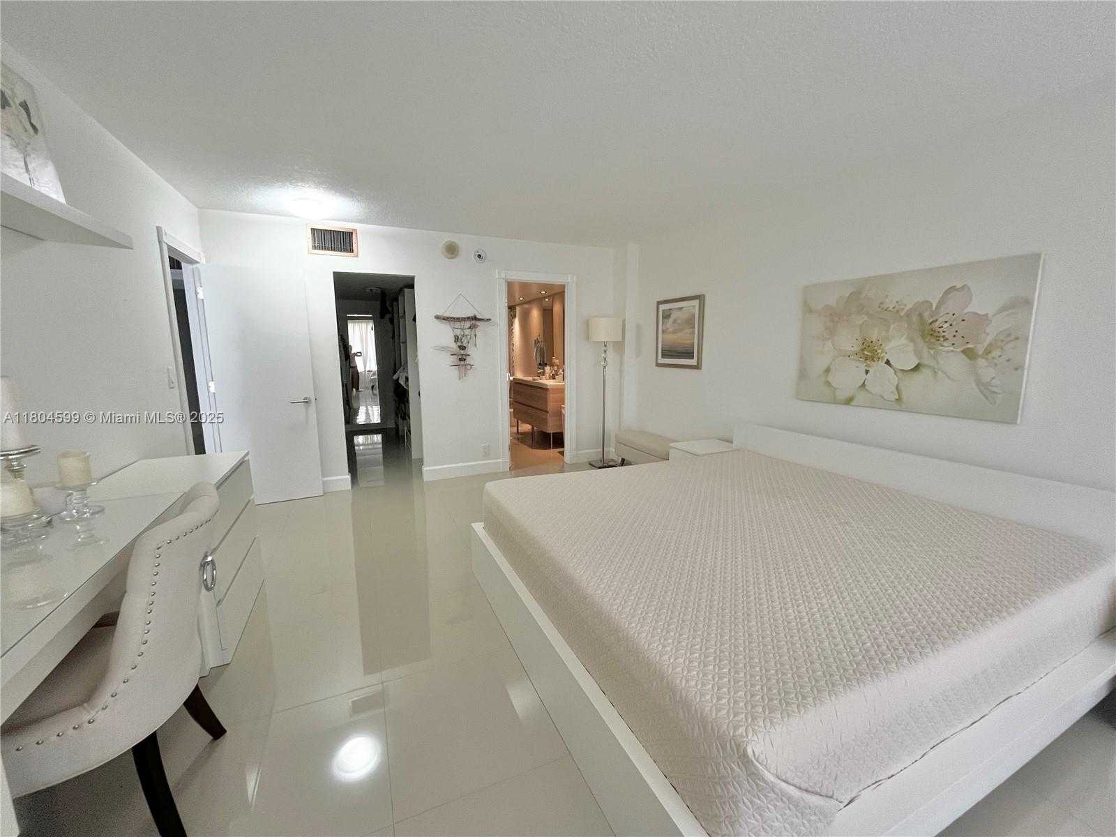Small Image of 500 THREE ISLANDS BLVD #721, Hallandale Beach Number 9