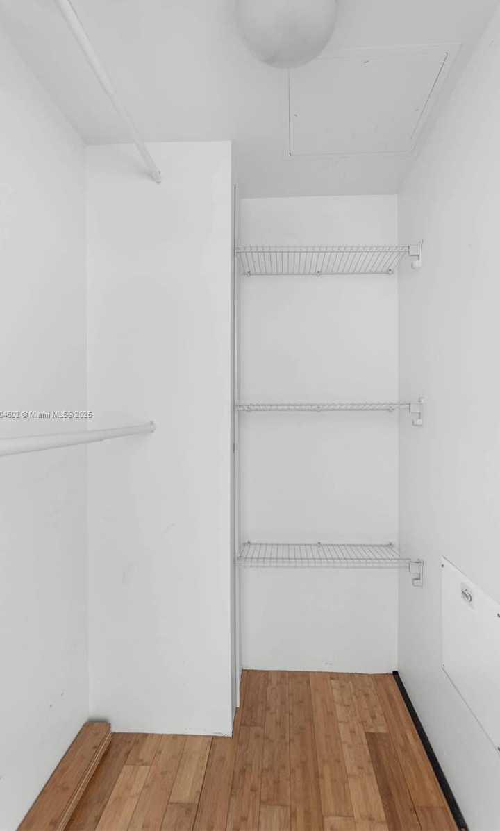 Small Image of 60 SOUTH WEST 13TH ST #1602, Miami Number 20