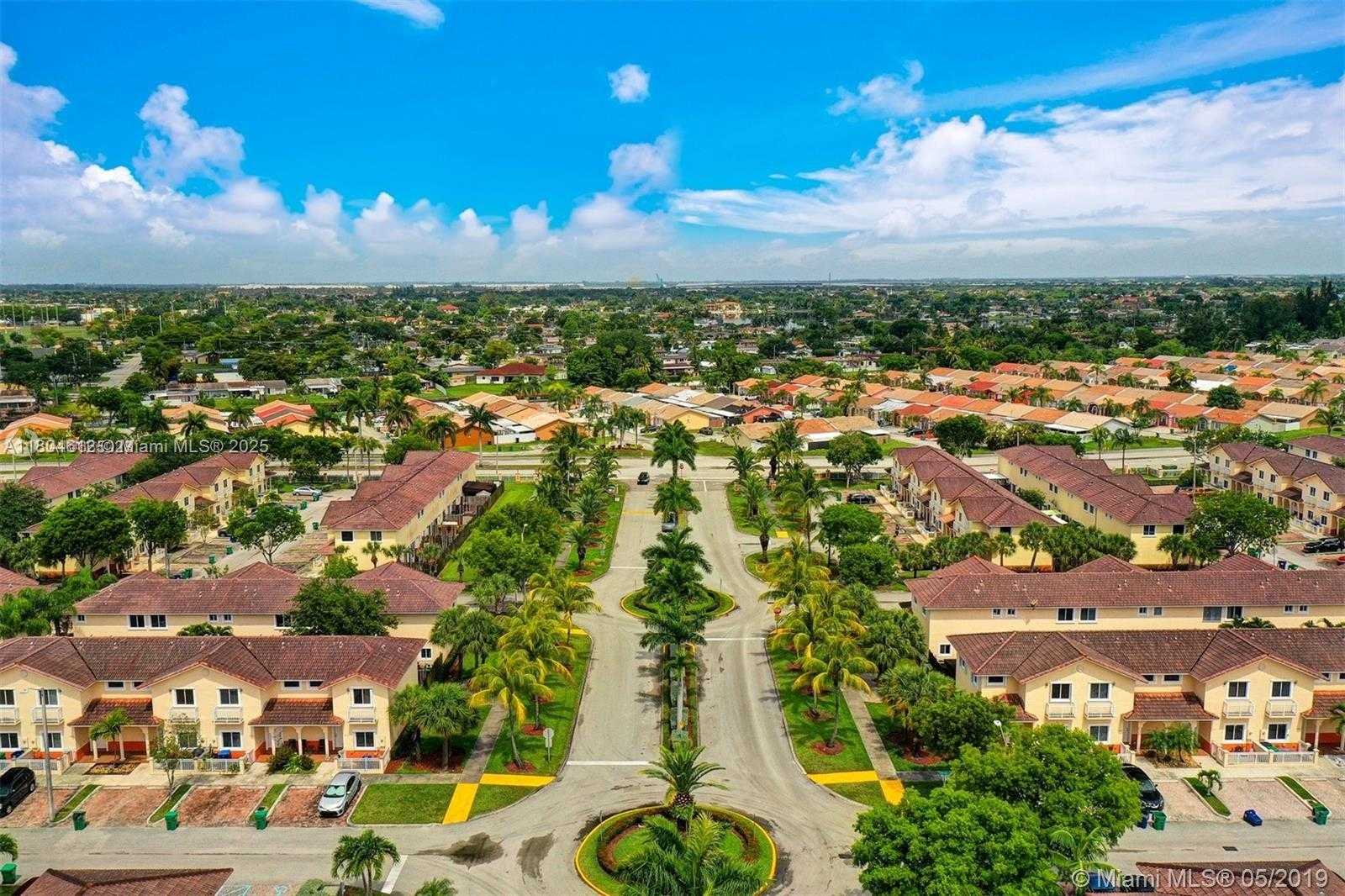 Small Image of 17803 NORTH WEST 74TH PATH #17803, Hialeah Number 3