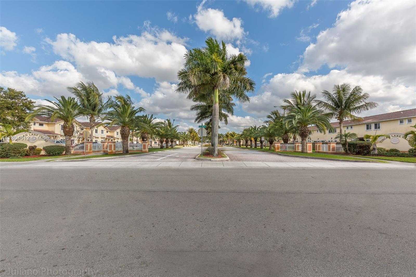 Small Image of 17803 NORTH WEST 74TH PATH #17803, Hialeah Number 4