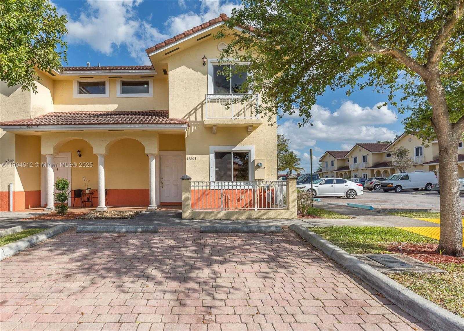 Small Image of 17803 NORTH WEST 74TH PATH #17803, Hialeah Number 7