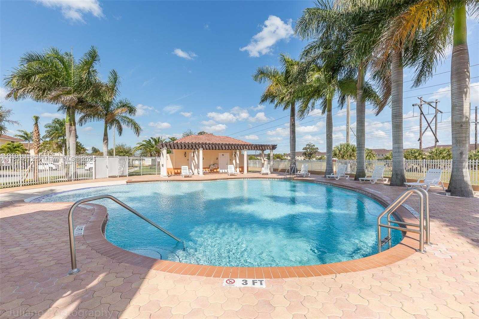 Small Image of 17803 NORTH WEST 74TH PATH #17803, Hialeah Number 9