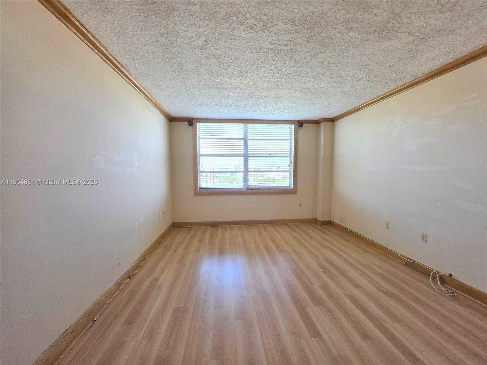 Small Image of 2780 NORTH EAST 183RD ST #1111, Aventura Number 11
