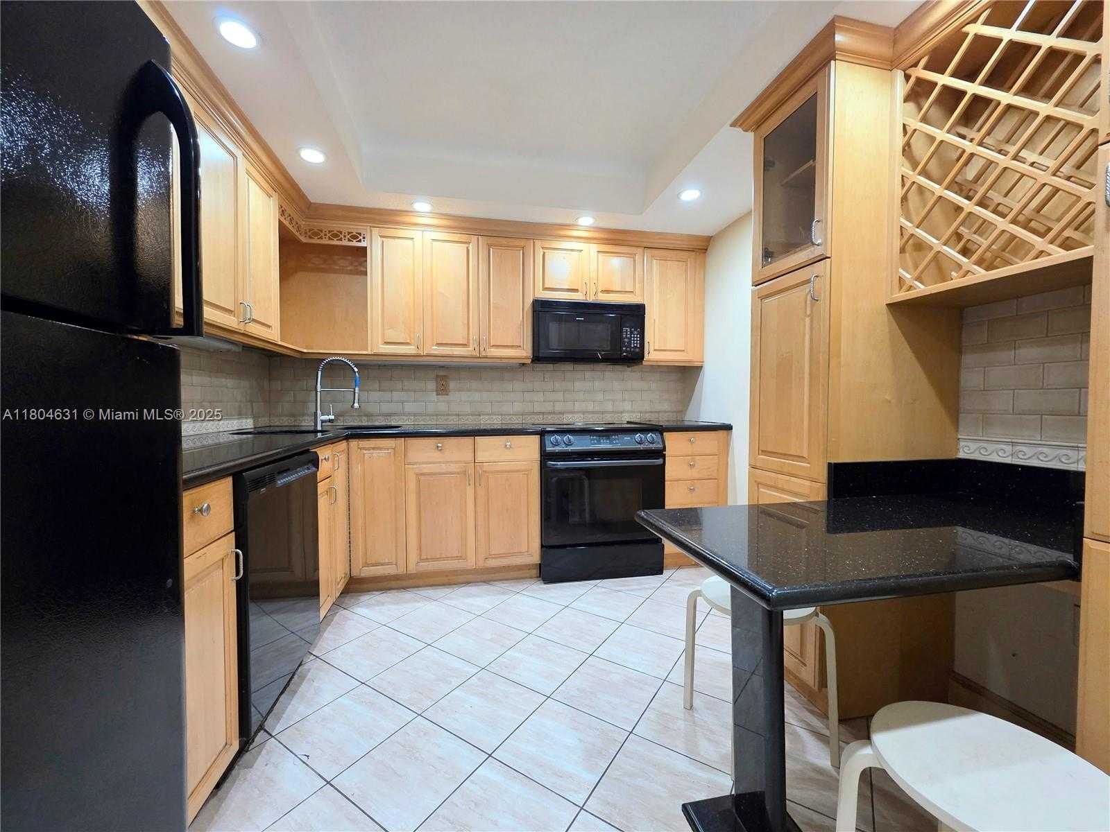 Small Image of 2780 NORTH EAST 183RD ST #1111, Aventura Number 2