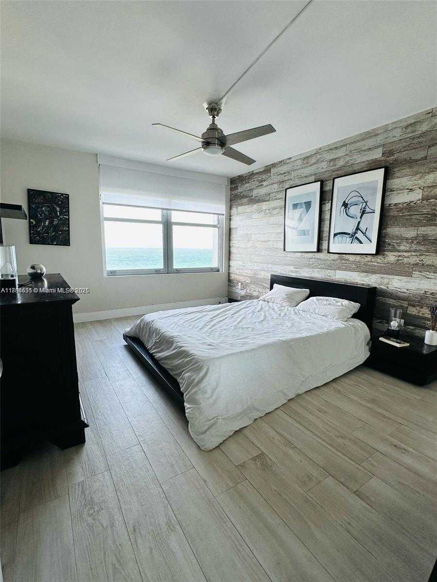 Small Image of 2899 COLLINS AVE #837, Miami Beach Number 11
