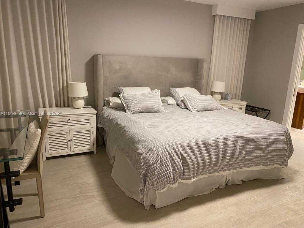 Small Image of 2301 COLLINS AVE #738, Miami Beach Number 14