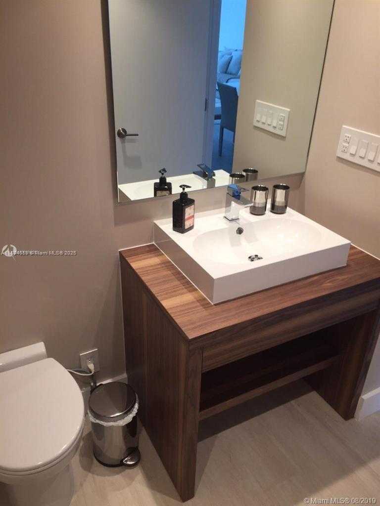 Small Image of 2301 COLLINS AVE #738, Miami Beach Number 17