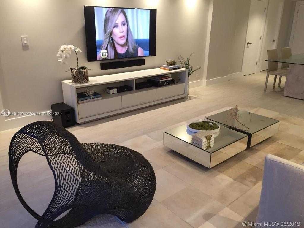 Small Image of 2301 COLLINS AVE #738, Miami Beach Number 9