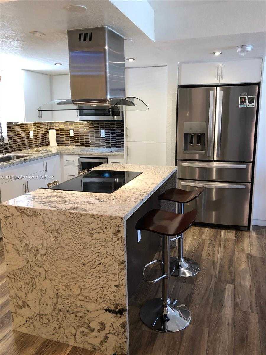 Small Image of 40 NORTH WEST 87TH AVE #D210, Miami Number 21