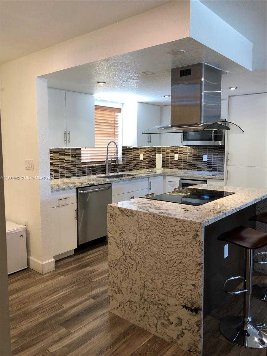 Small Image of 40 NORTH WEST 87TH AVE #D210, Miami Number 23