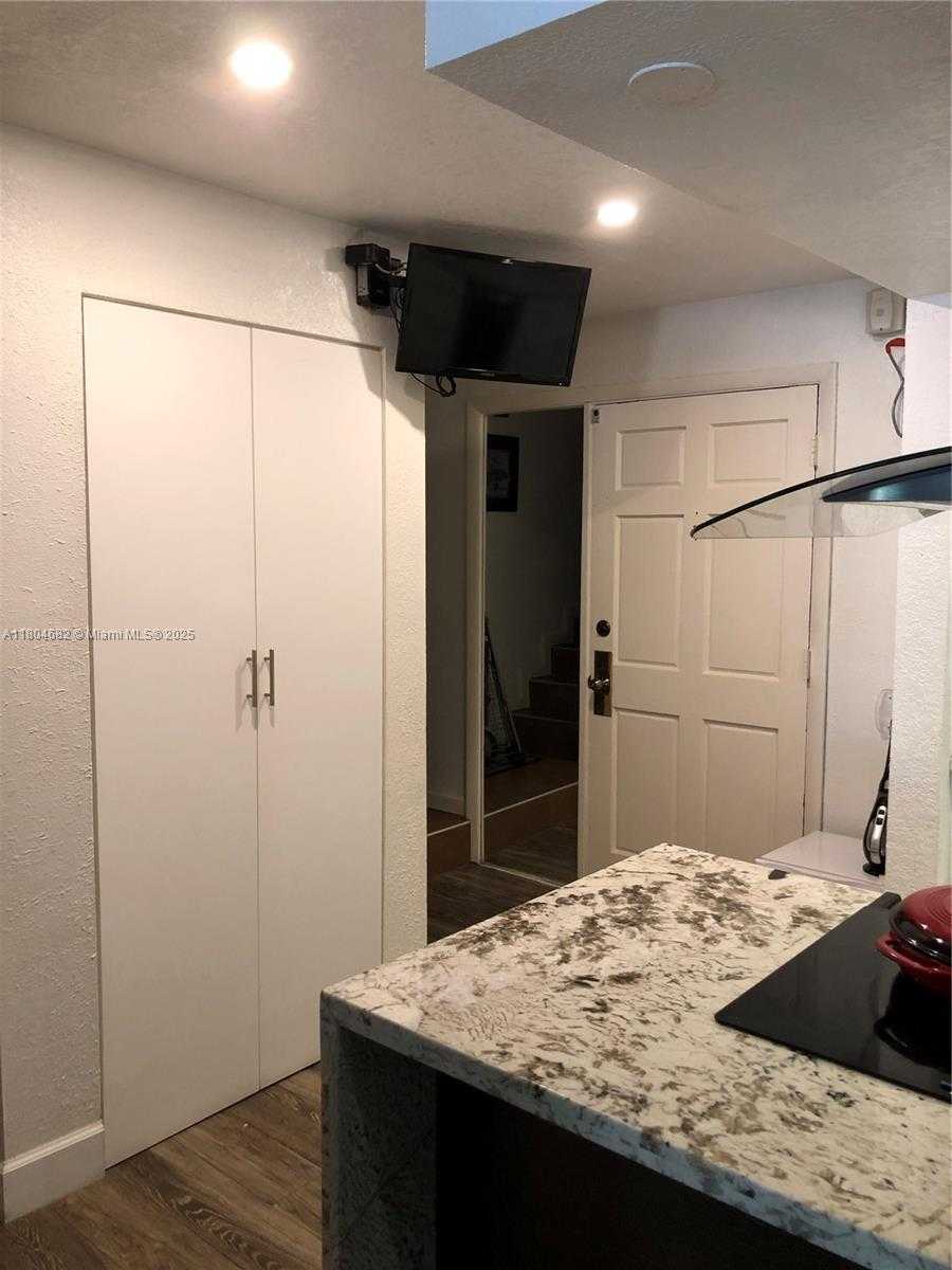 Small Image of 40 NORTH WEST 87TH AVE #D210, Miami Number 25