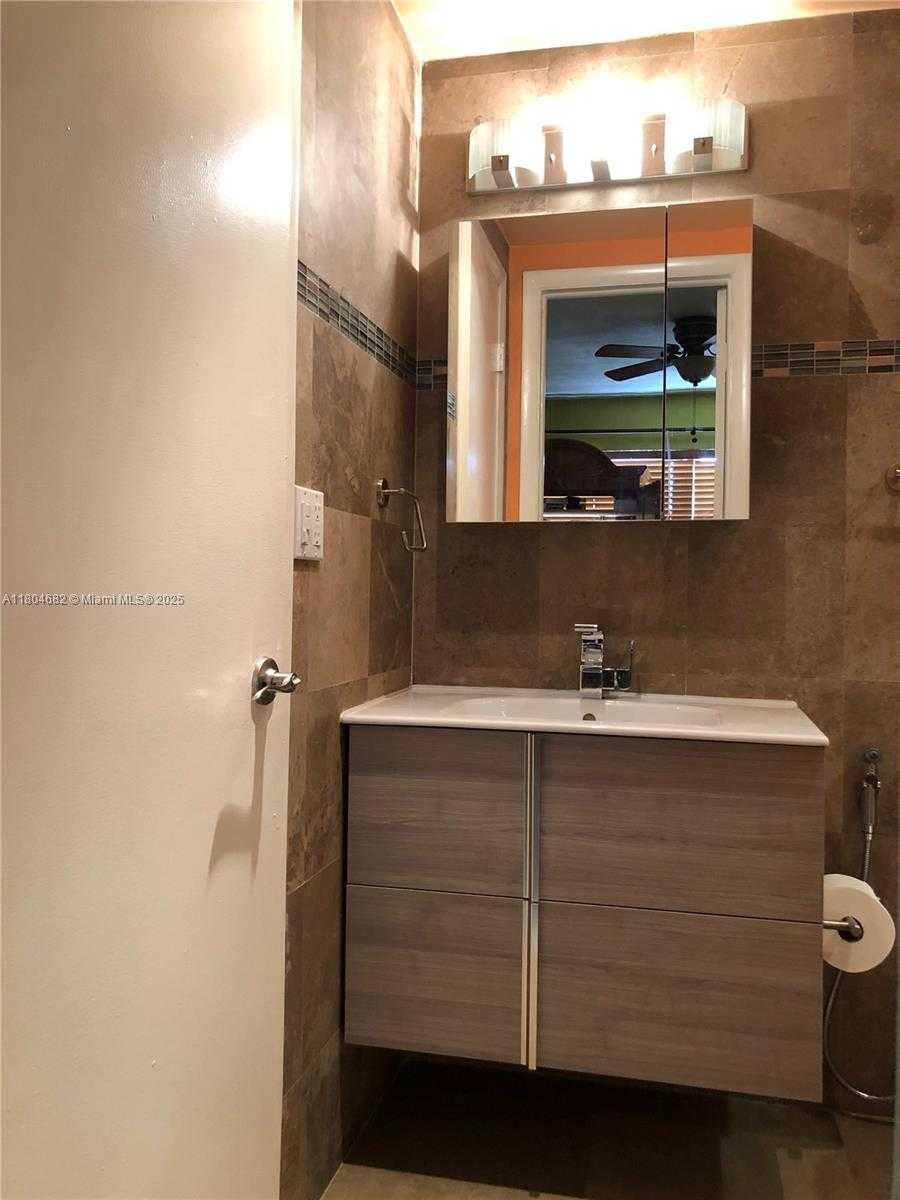 Small Image of 40 NORTH WEST 87TH AVE #D210, Miami Number 38