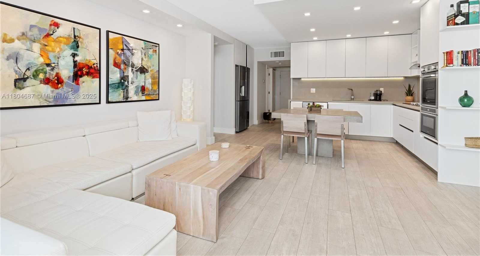 Small Image of 2301 COLLINS AVE #403, Miami Beach Number 11