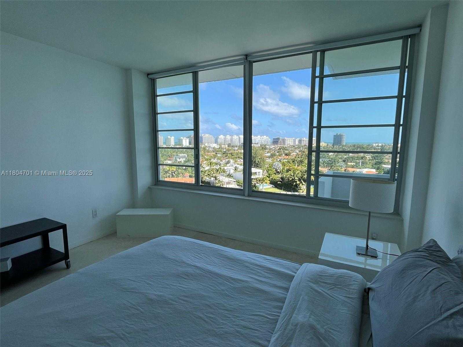 Small Image of 9101 EAST BAY HARBOR DR #1002, Bay Harbor Islands Number 11