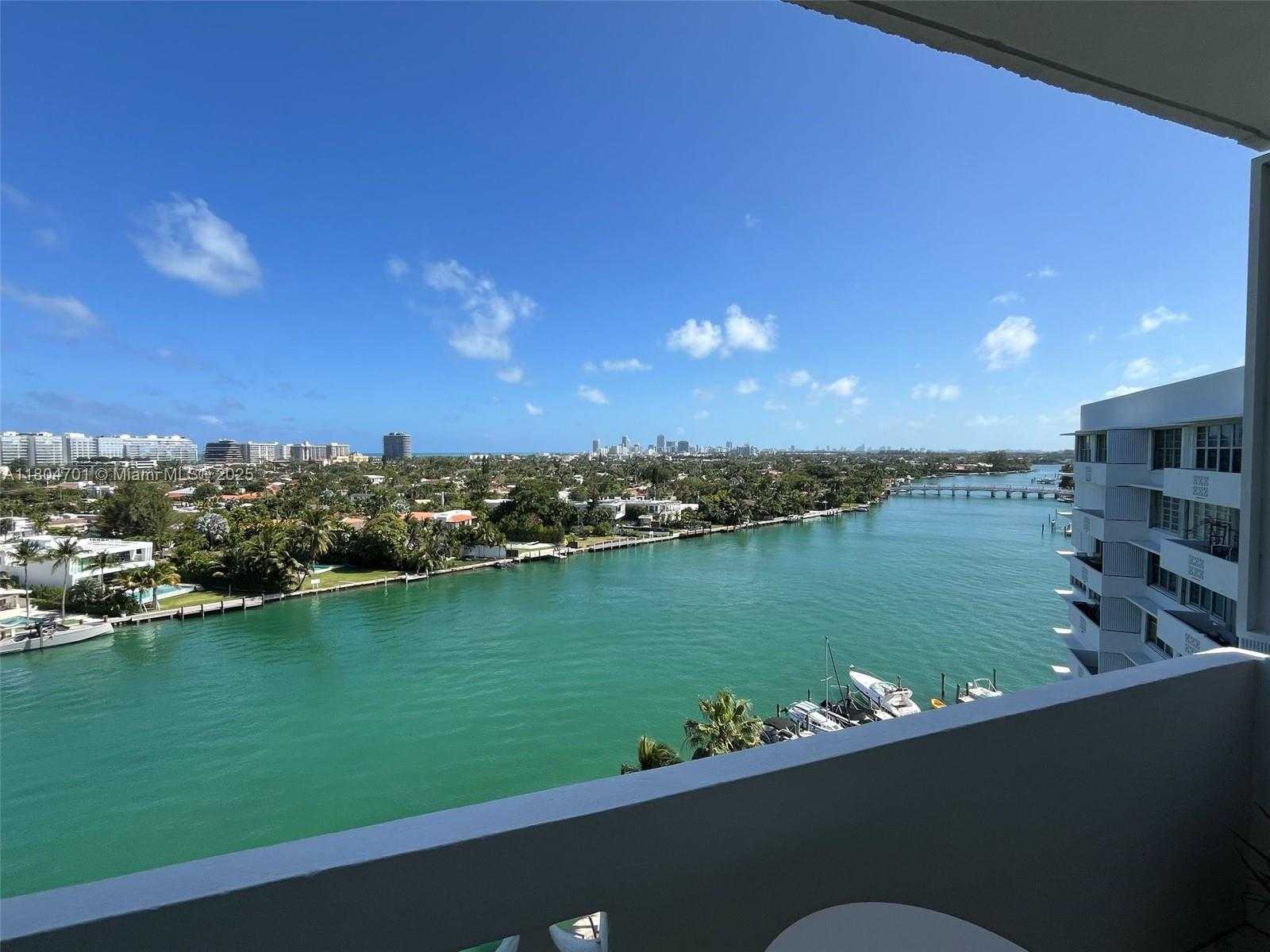 Small Image of 9101 EAST BAY HARBOR DR #1002, Bay Harbor Islands Number 19