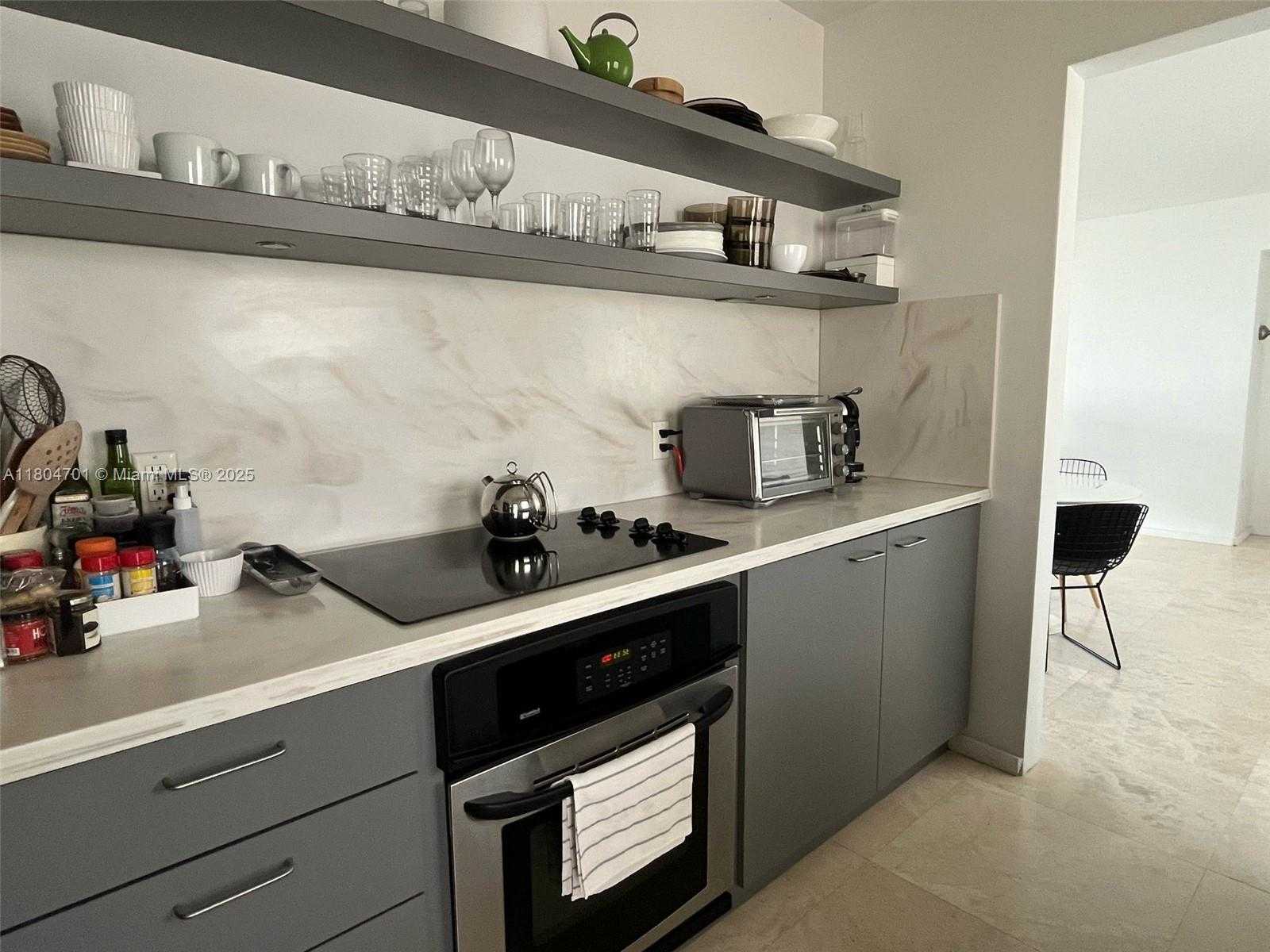 Small Image of 9101 EAST BAY HARBOR DR #1002, Bay Harbor Islands Number 7