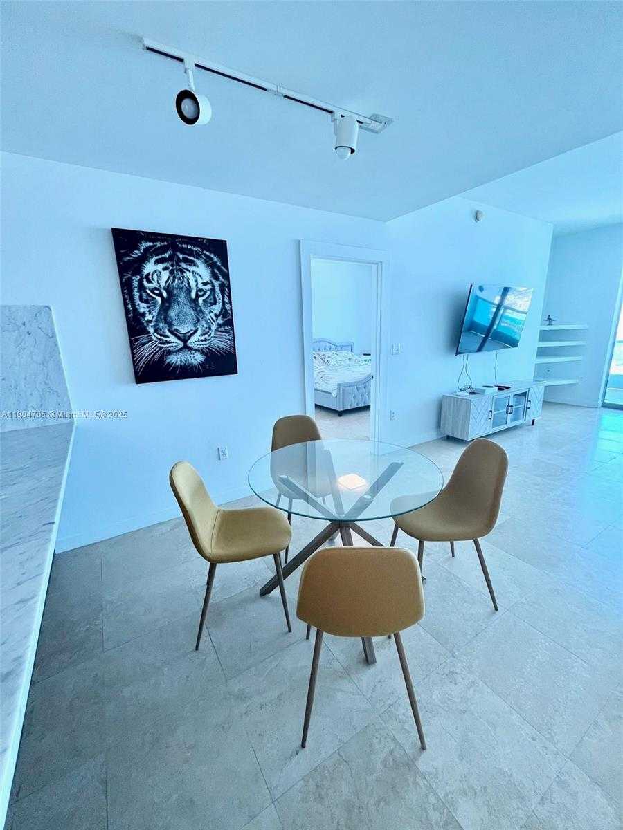 Small Image of 900 BISCAYNE BLVD #5309, Miami Number 10