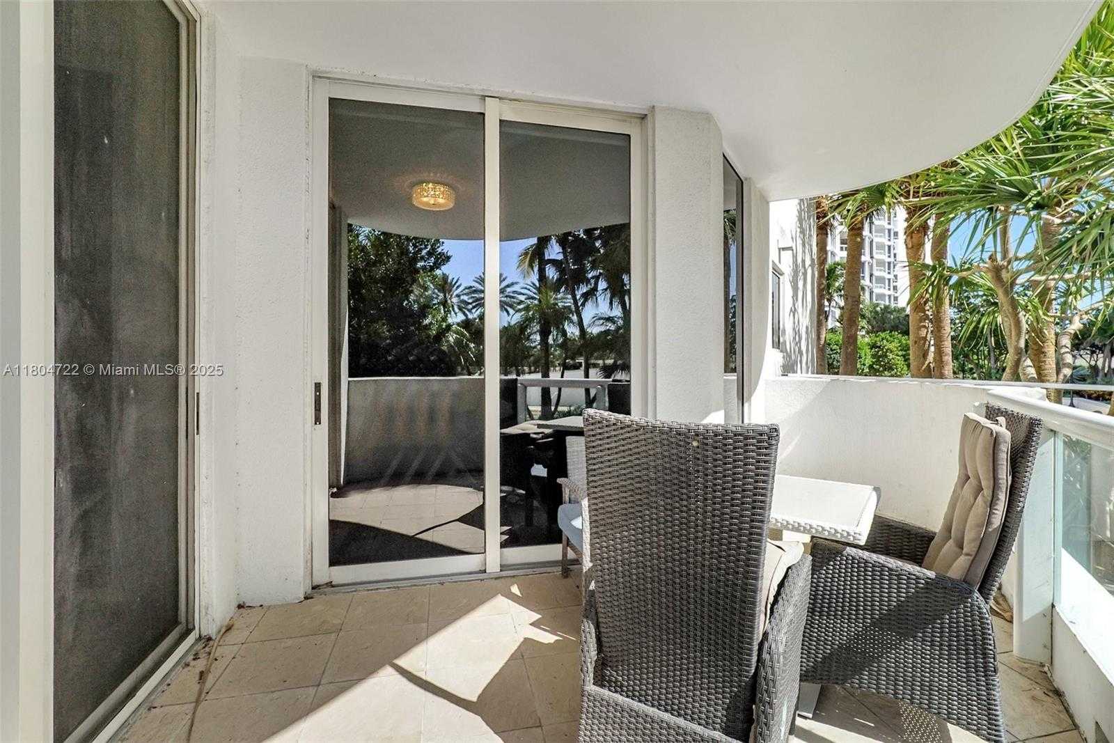 Small Image of 21200 POINT PL #403, Aventura Number 53
