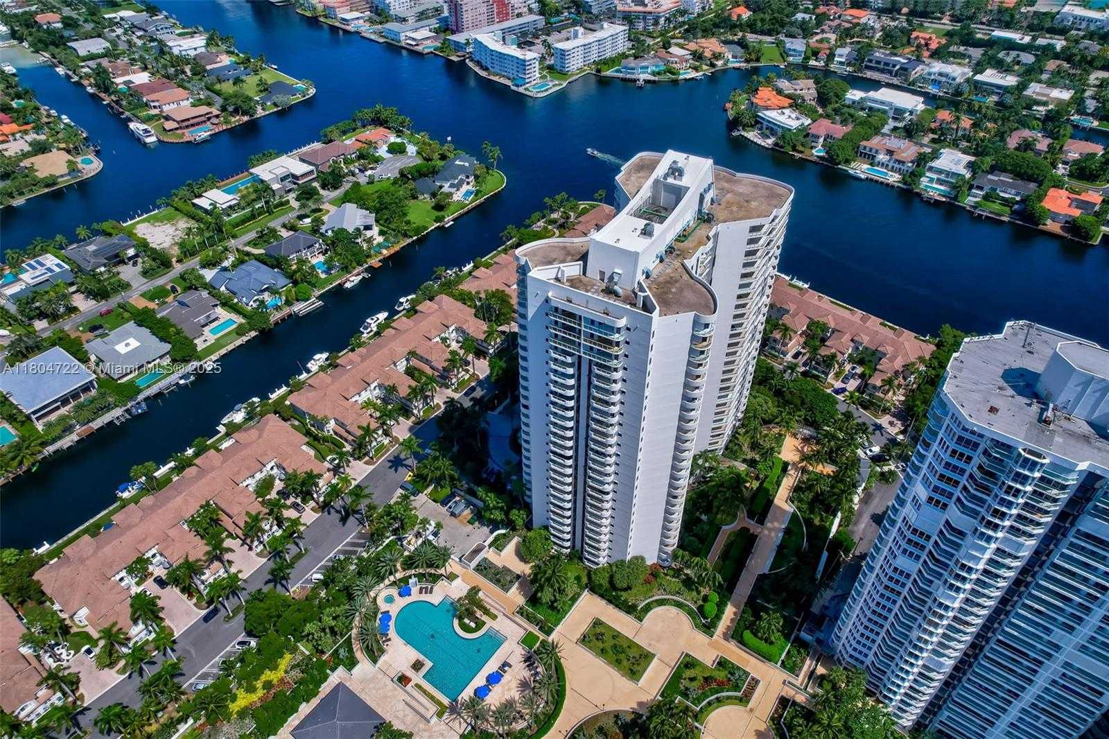 Small Image of 21200 POINT PL #403, Aventura Number 70