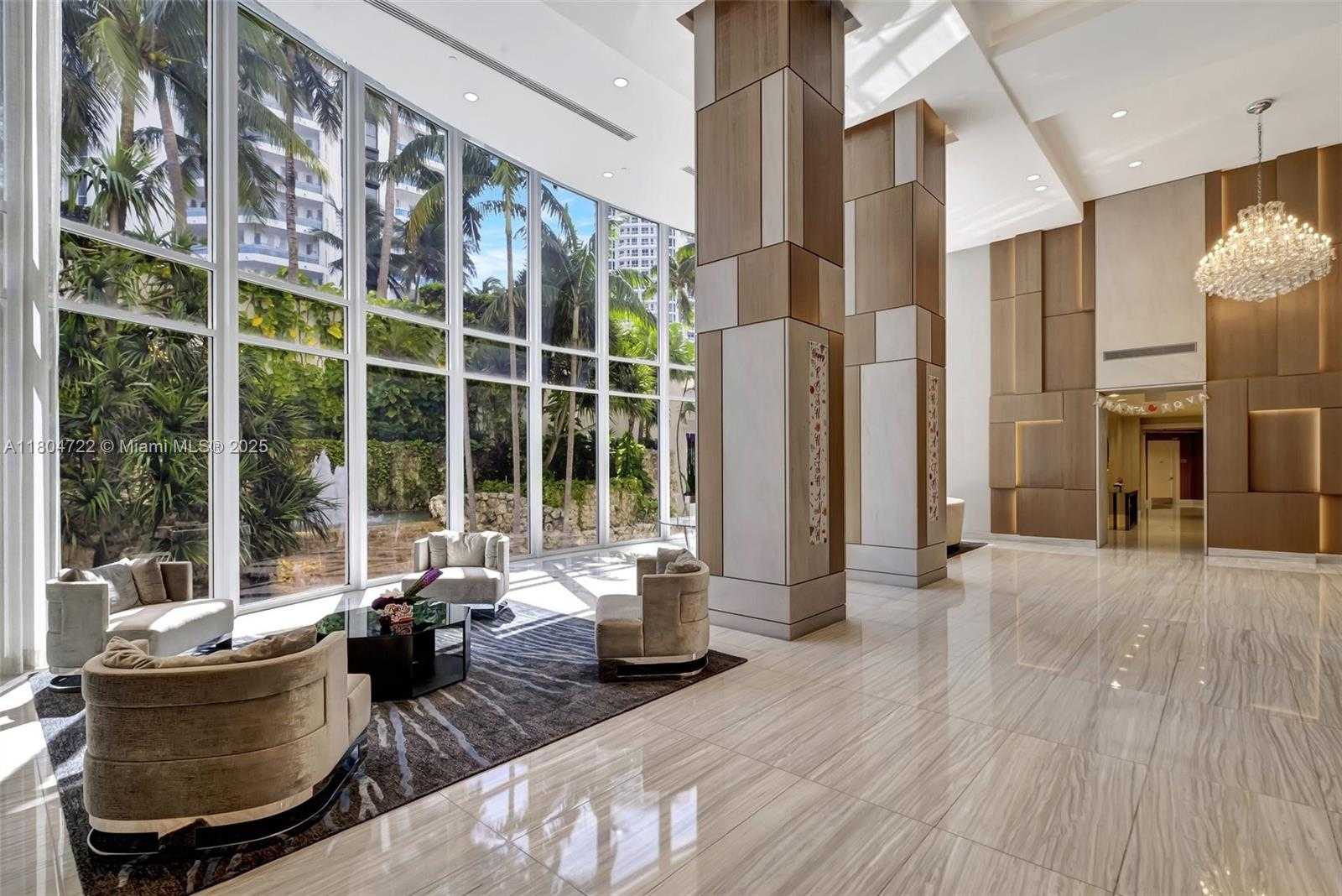 Small Image of 21200 POINT PL #403, Aventura Number 75