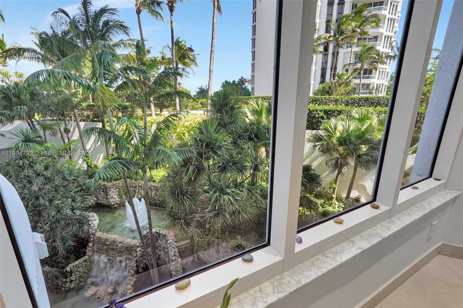 Small Image of 21200 POINT PL #403, Aventura Number 9