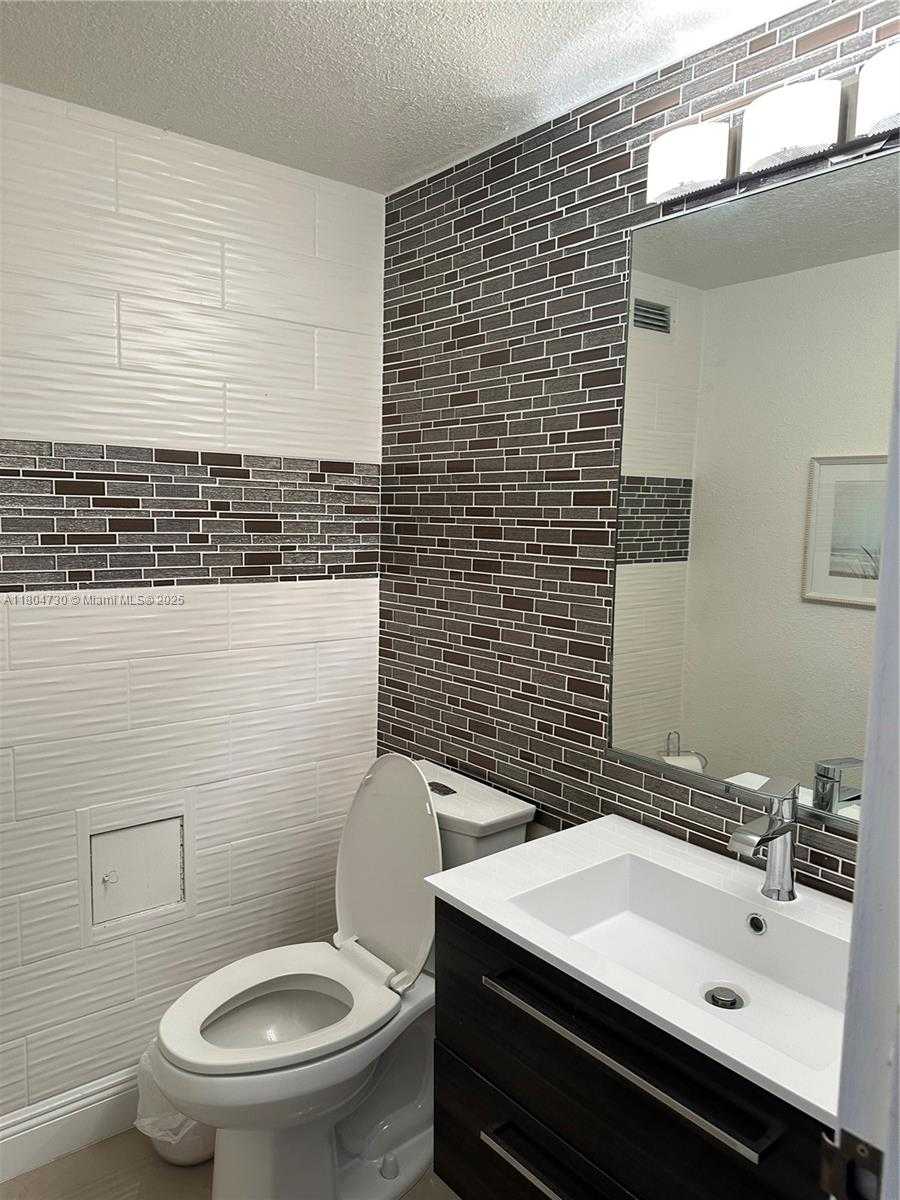 Small Image of 2501 SOUTH OCEAN DR #1228, Hollywood Number 12