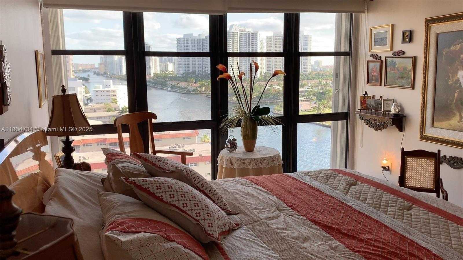 Small Image of 2017 SOUTH OCEAN DR #1408W, Hallandale Beach Number 4