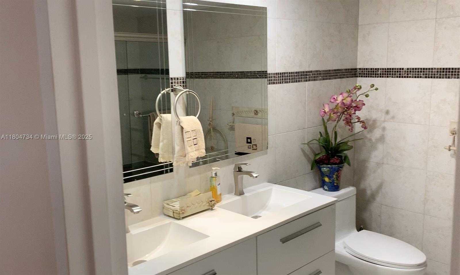 Small Image of 2017 SOUTH OCEAN DR #1408W, Hallandale Beach Number 5