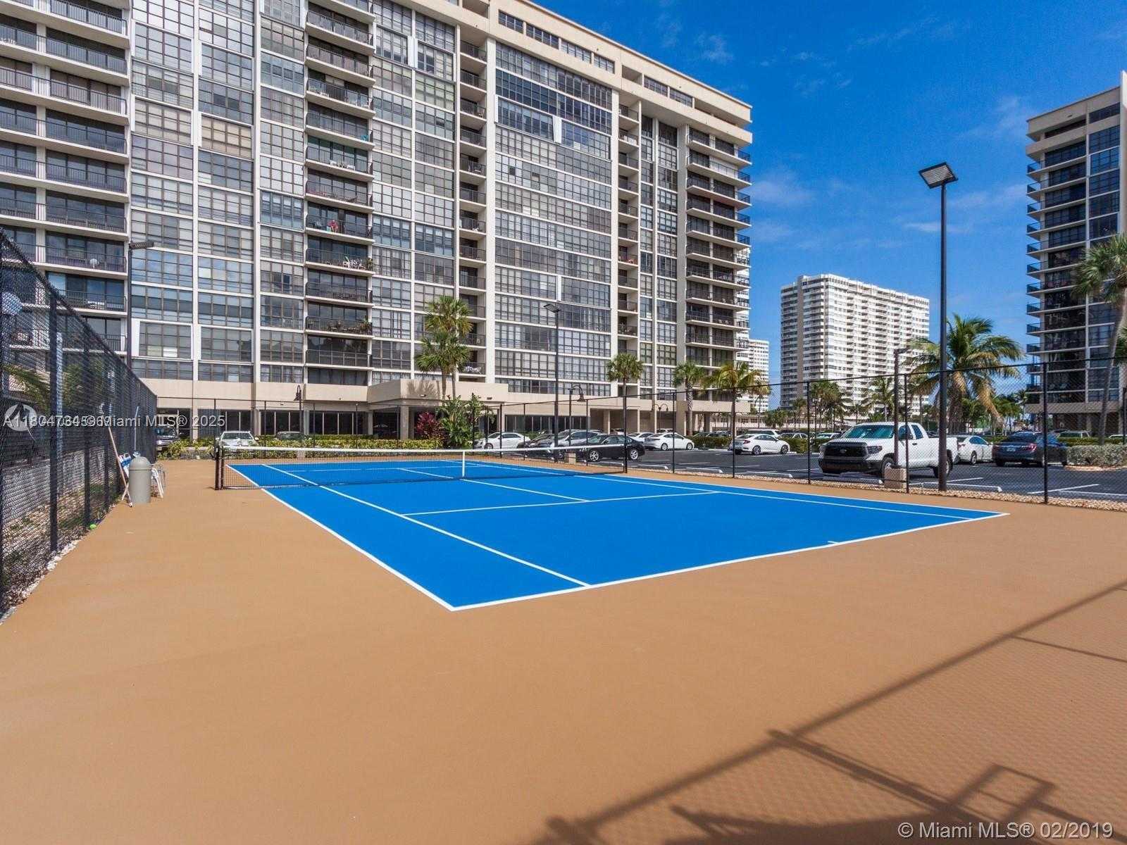 Small Image of 2017 SOUTH OCEAN DR #1408W, Hallandale Beach Number 9