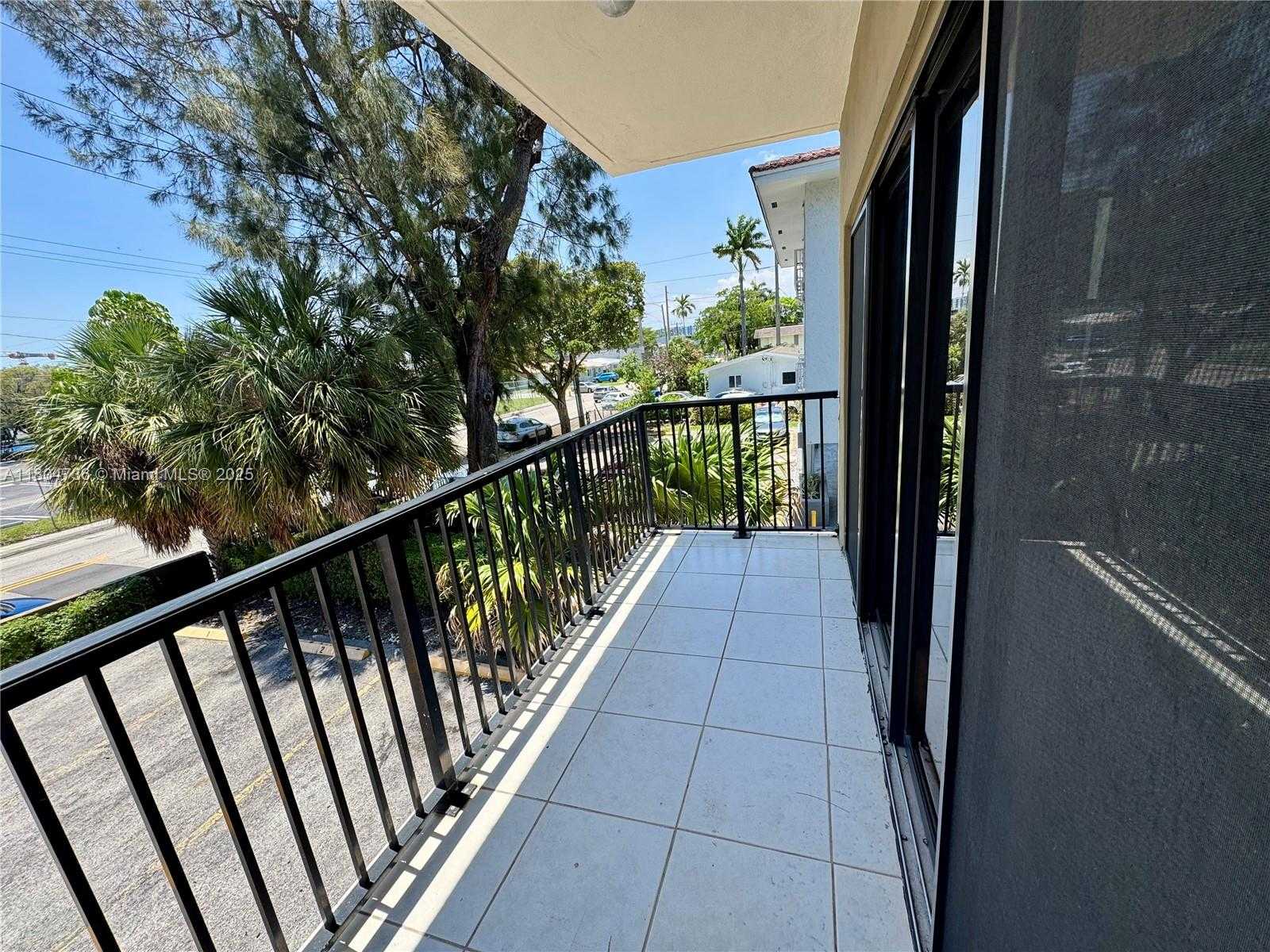 Small Image of 4271 NORTH WEST 11TH ST #10, Miami Number 9