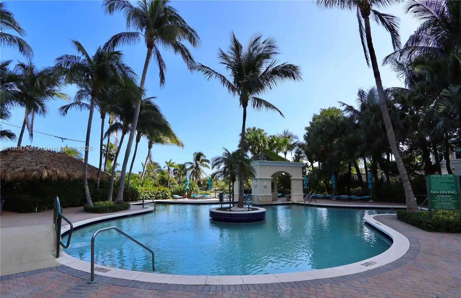 Small Image of 19501 WEST COUNTRY CLUB DR #1606, Aventura Number 7