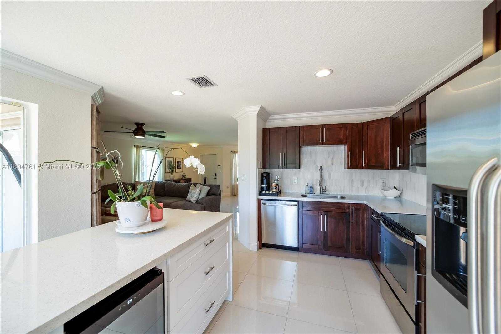 Small Image of 16340 SOUTH WEST 75TH STREET, Miami Number 18