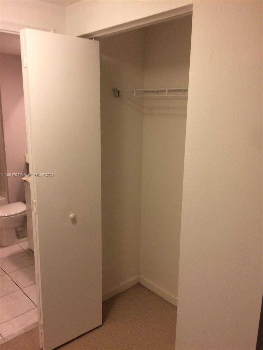 Small Image of 18800 NORTH EAST 29 AVE #808, Aventura Number 12