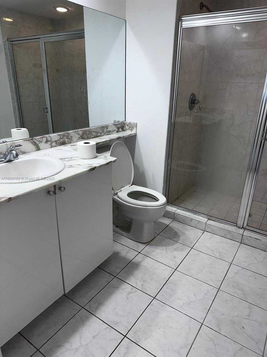 Small Image of 18800 NORTH EAST 29 AVE #808, Aventura Number 5