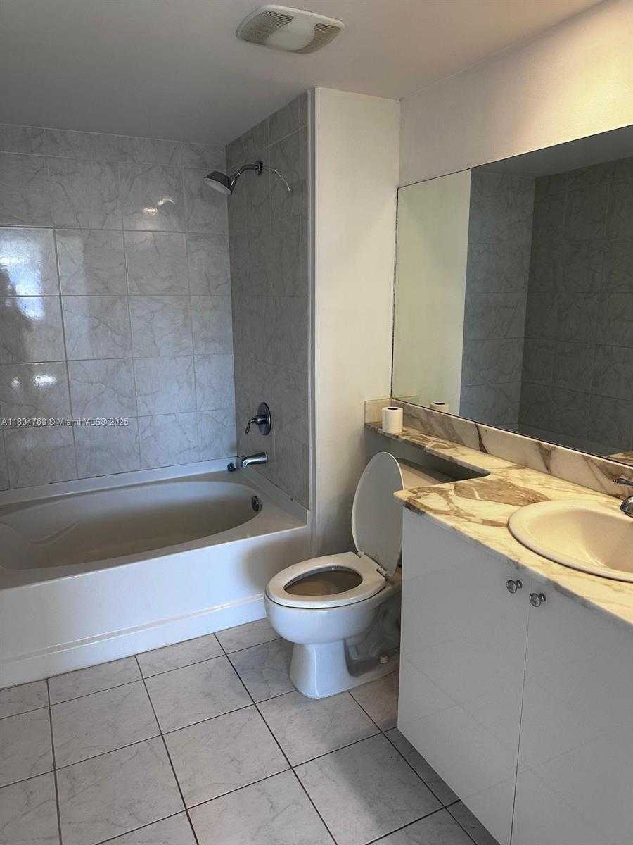 Small Image of 18800 NORTH EAST 29 AVE #808, Aventura Number 6